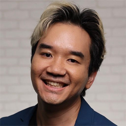 ถนอม เกตุเอม